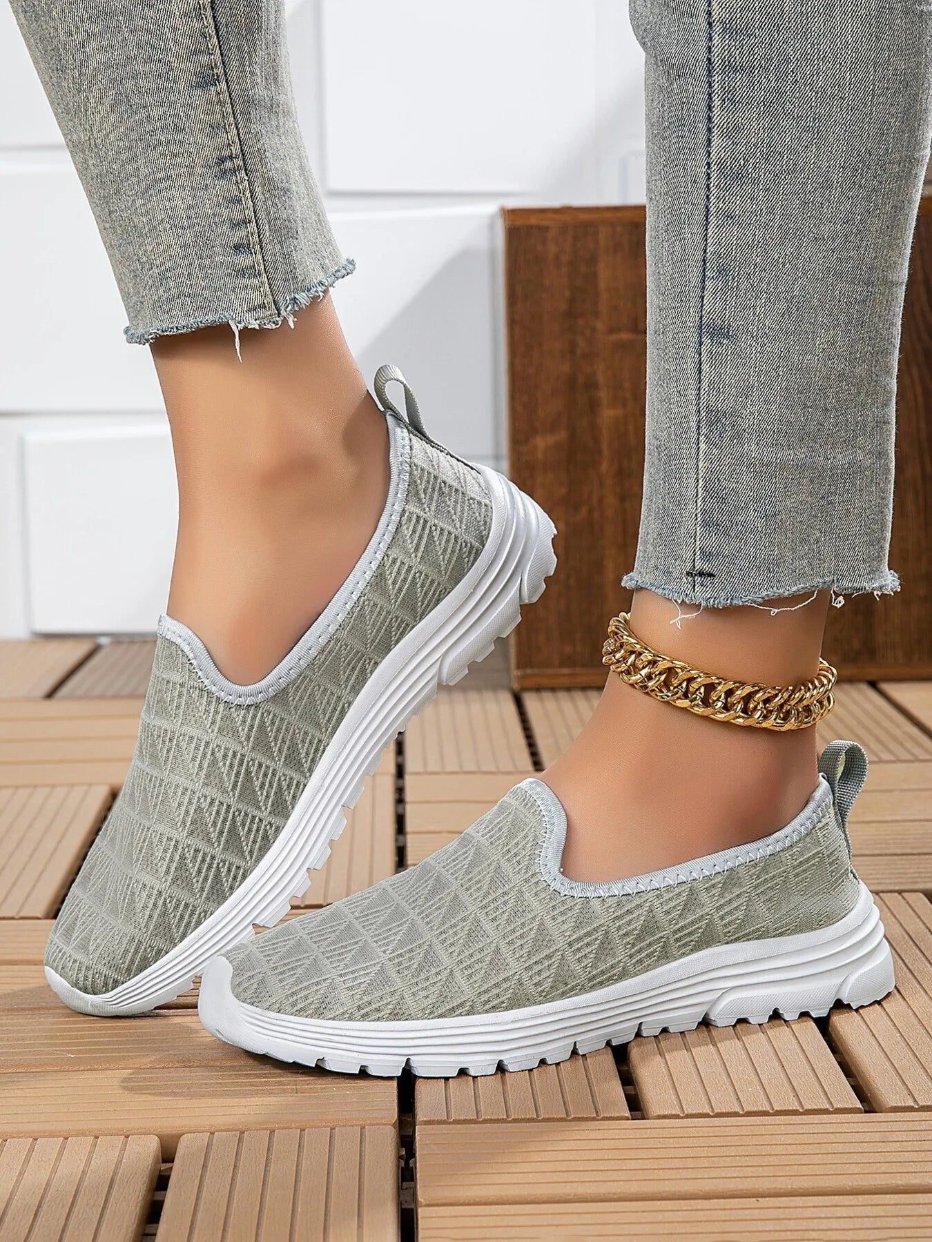 Gray Breathable Mesh Slip-On Sneakers | Sneakers Daverri Fashions