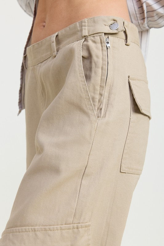 CARGO PANTS WITH POCKET DETAIL | Daverri Fashions