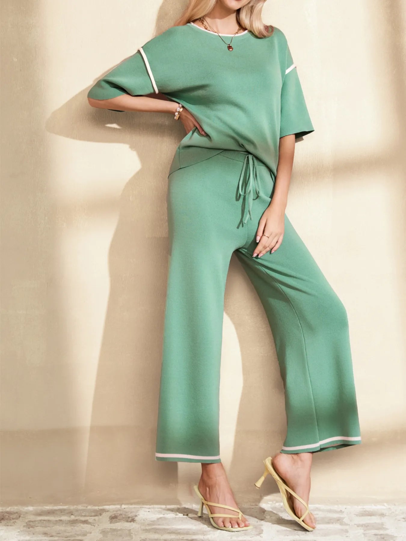 Contrast Trim T-Shirt and Drawstring Pants Set | Loungewear Sets Daverri Fashions