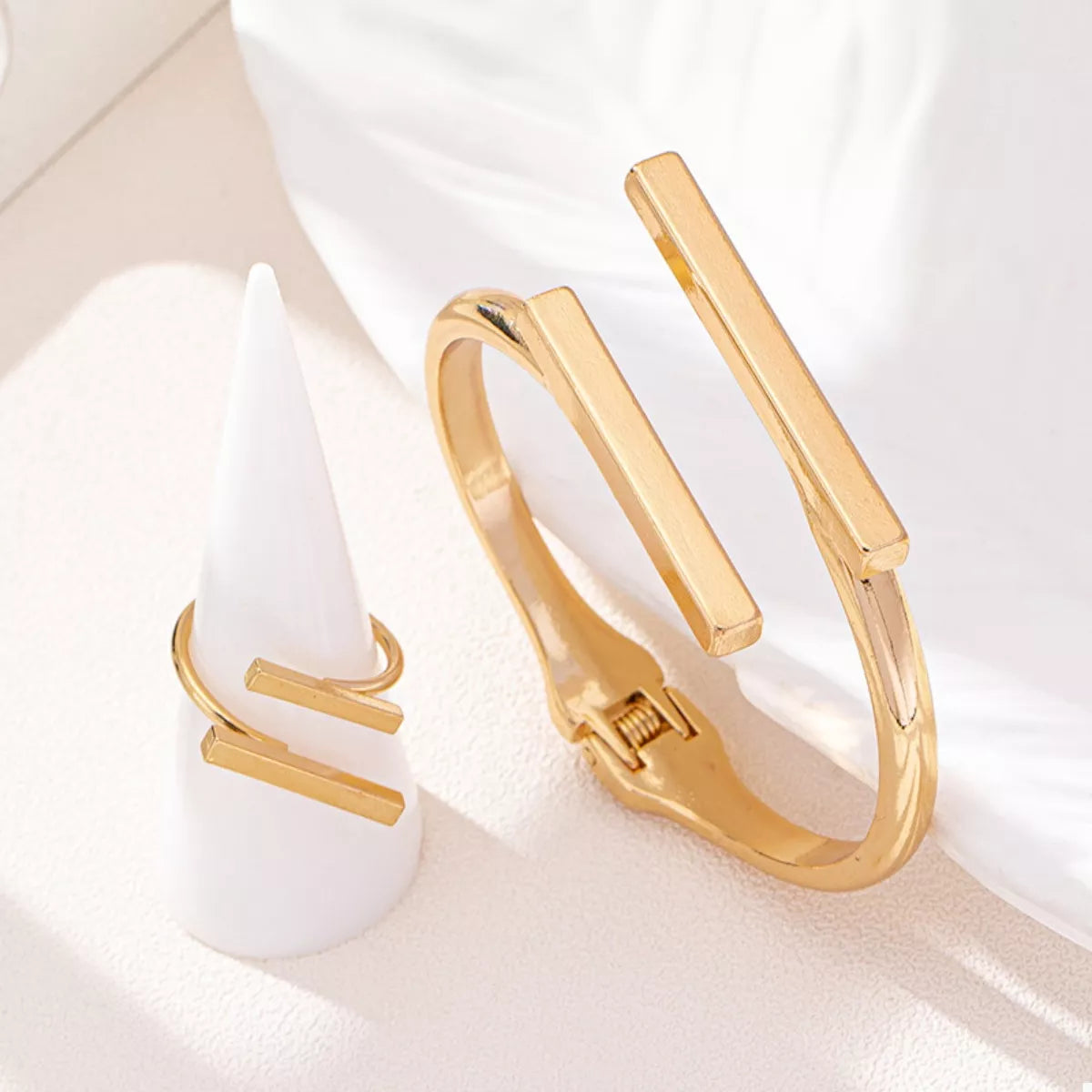 Adjustable 18K Gold-Plated Modern Bar Bracelet and Ring Jewelry Set | Jewelry Sets Daverri Fashions