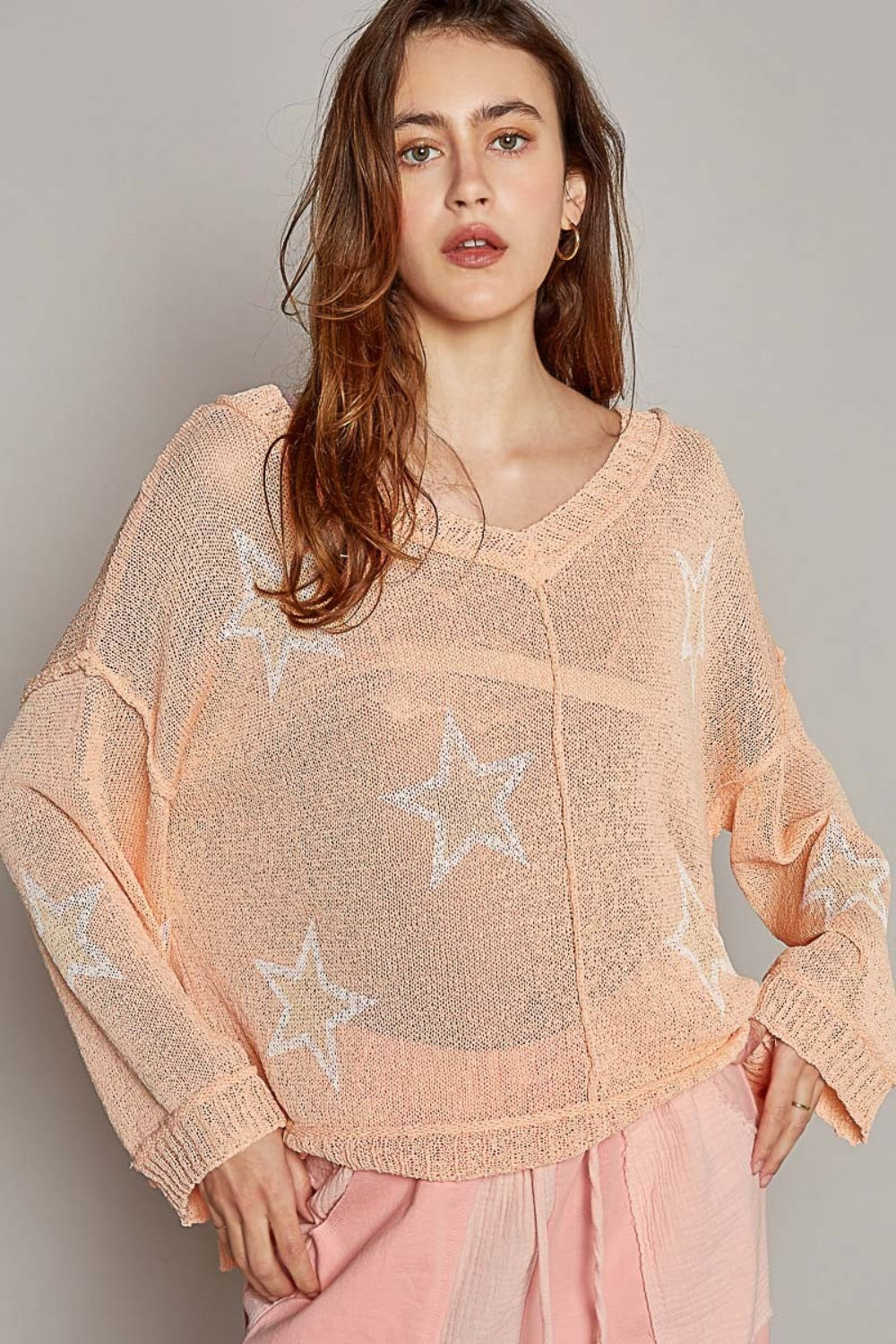 POL V-Neck Long Sleeve Star Print Knit Top | Tops Daverri Fashions