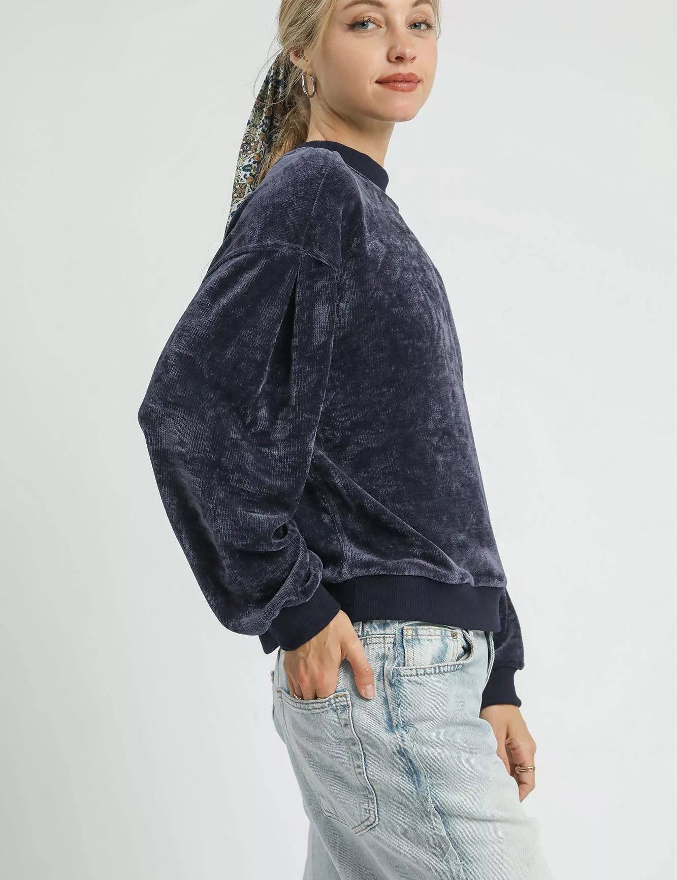 Umgee Velour Crewneck Balloon Sleeve Sweatshirt | Sweatshirts Daverri Fashions