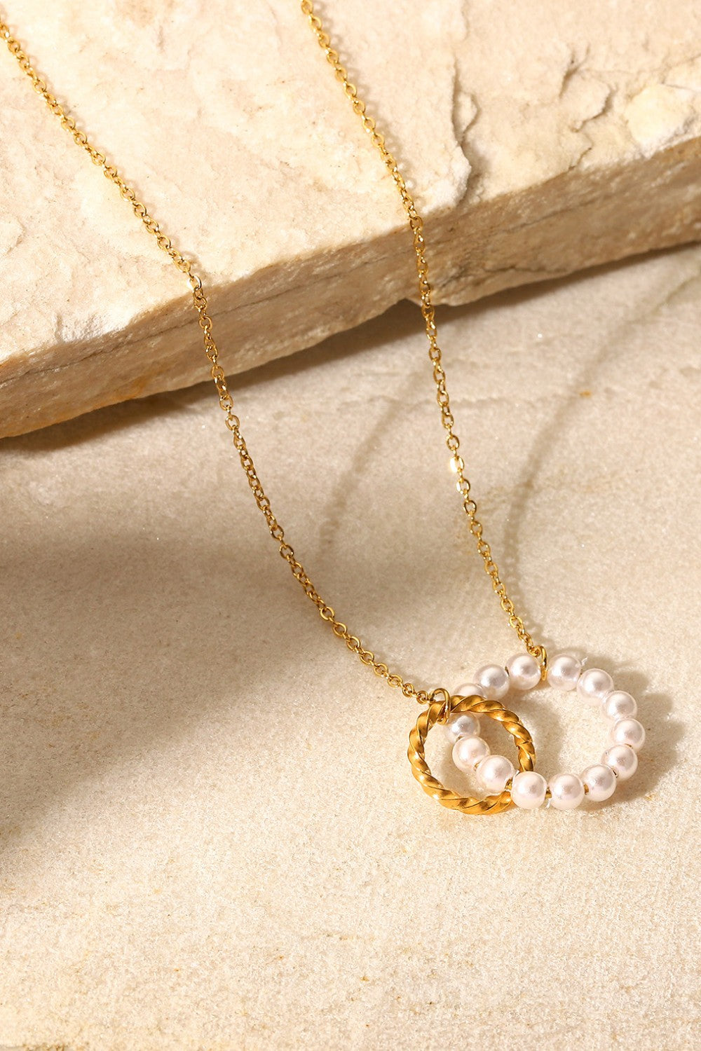Pearl Hoop Link Pendant Necklace | Necklaces Daverri Fashions