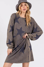 SAGE + FIG Washed Star Print Round Neck Dress | Midi Dresses Daverri Fashions