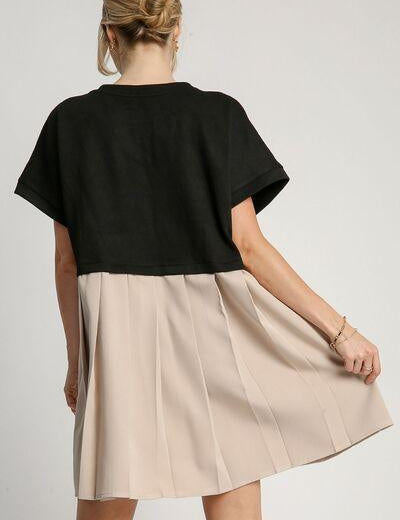 Umgee Full Size Round Neck Pleated Dress with Side Pockets | Mini Dresses Daverri Fashions