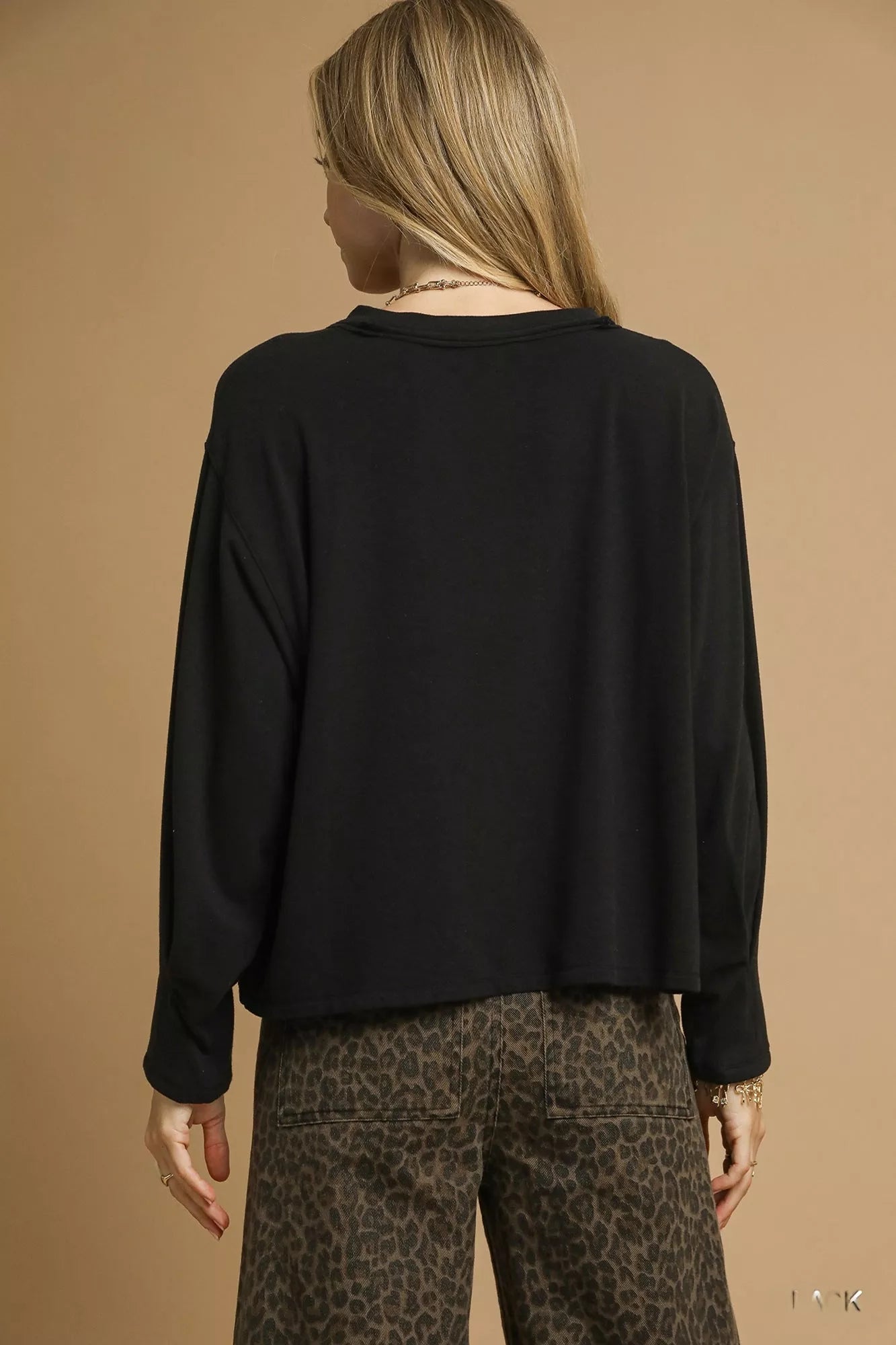 Umgee Brushed Fleeve Crewneck Top | Tops Daverri Fashions
