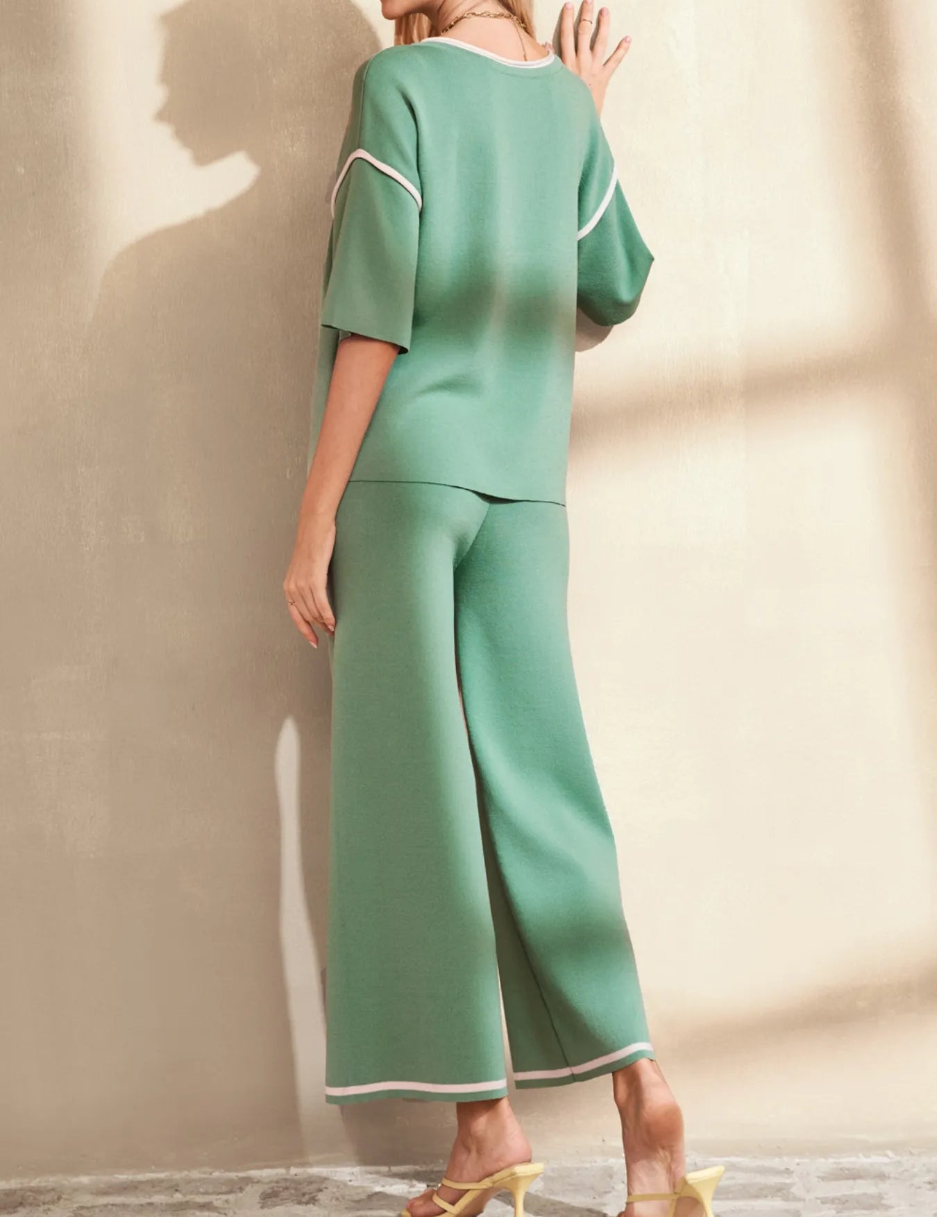 Contrast Trim T-Shirt and Drawstring Pants Set | Loungewear Sets Daverri Fashions