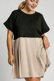 Umgee Full Size Round Neck Pleated Dress with Side Pockets | Mini Dresses Daverri Fashions