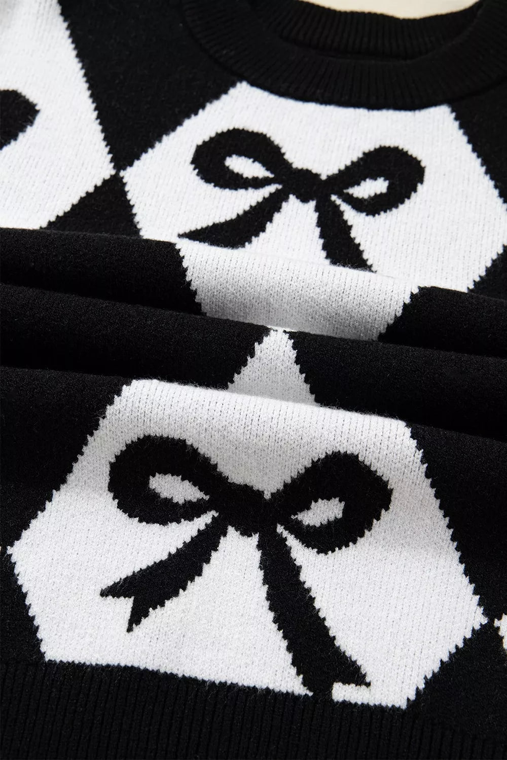 Bow Pattern Long Sleeve Contrast Sweater | Sweaters Daverri Fashions