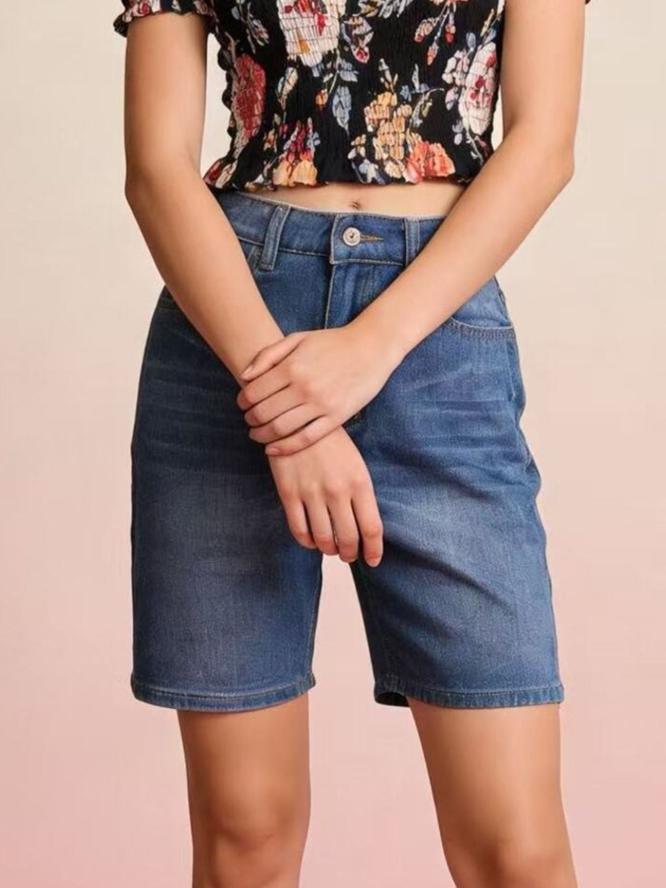Daverri High Waist mid-rise blue denim shorts with rolled cuffs