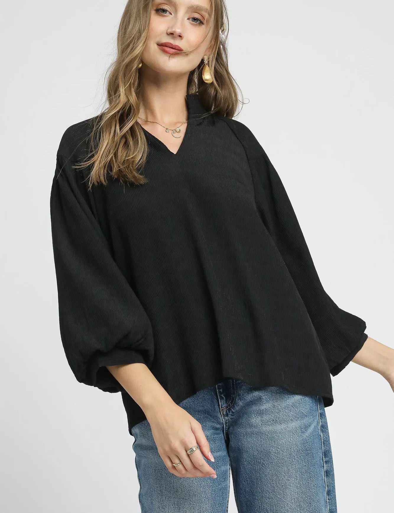 Black Umgee Textured V-Neck Blouse with Balloon Sleeves | Blouses Daverri Fashions