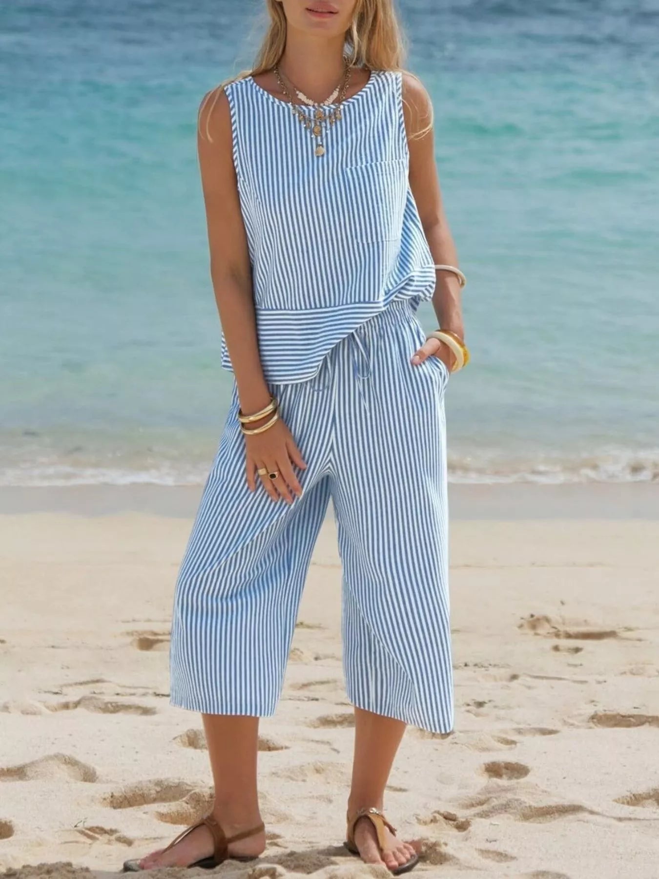 Daverri striped sleeveless top and cropped pants set in blue and white