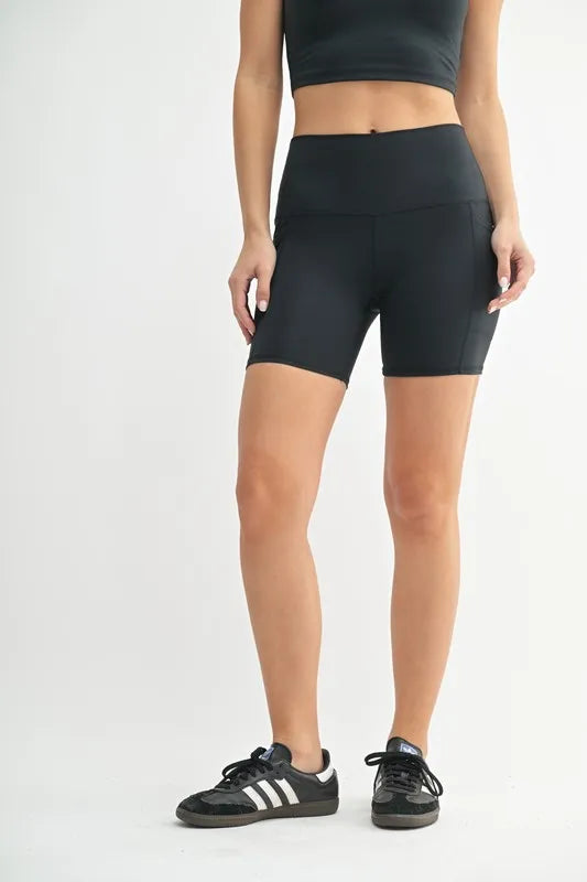 MONO B Venice Cloud Light Sculpt Biker Shorts BLACK