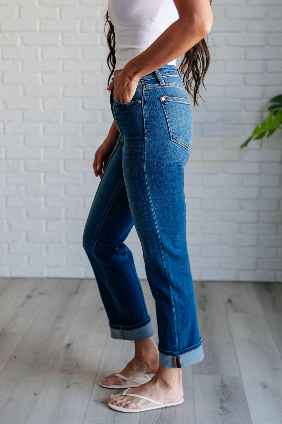 Campbell High Rise Center Seam Detail Straight Jeans Bottoms