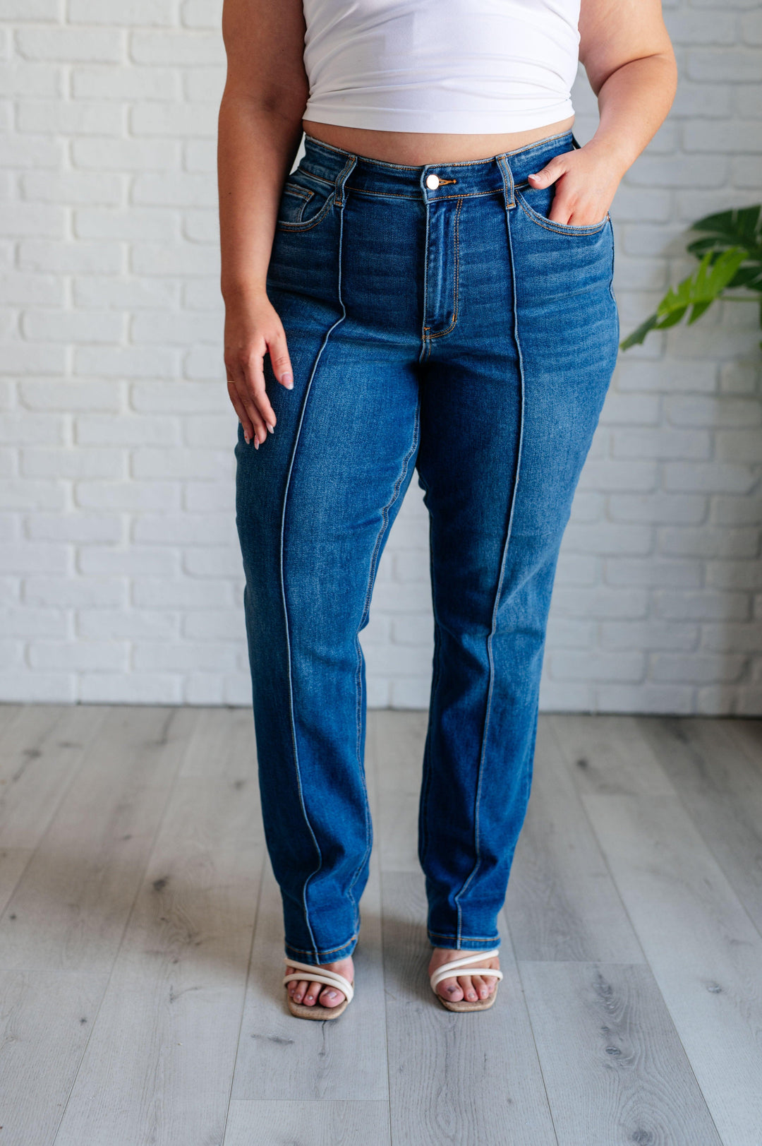 Campbell High Rise Center Seam Detail Straight Jeans Bottoms