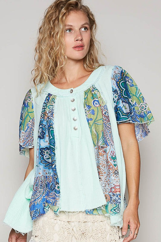 POL Printed Frayed Hem Half Button Short Sleeve Blouse PALE MINT MULTI M Blouses