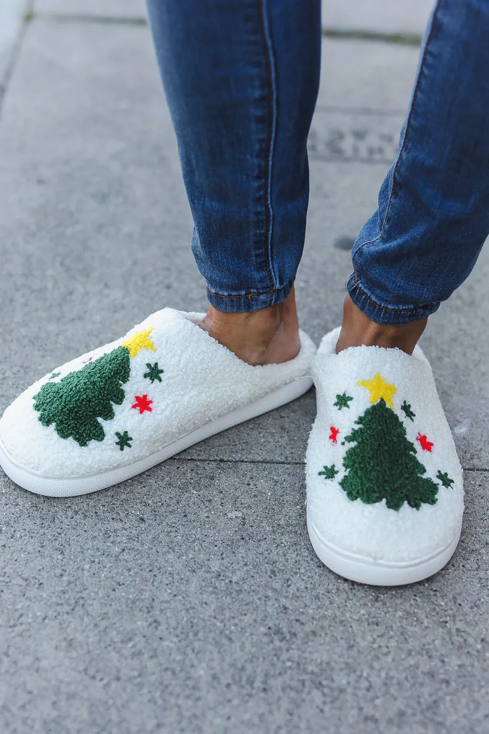 Christmas Tree Print Fleece Slippers | 2024 Blow-Out Sale Daverri Fashions