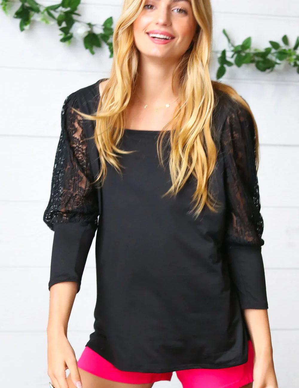 Black Lace Three Quarter Bubble Sleeve Top | Daverri Fashions