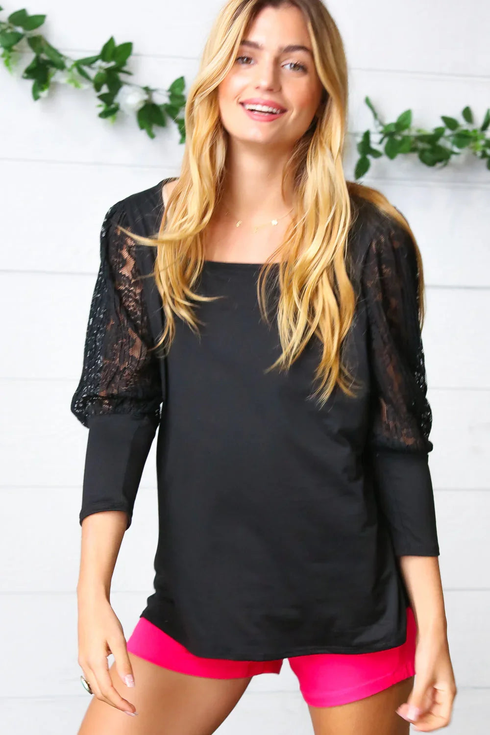 Black Lace Three Quarter Bubble Sleeve Top | Daverri Fashions