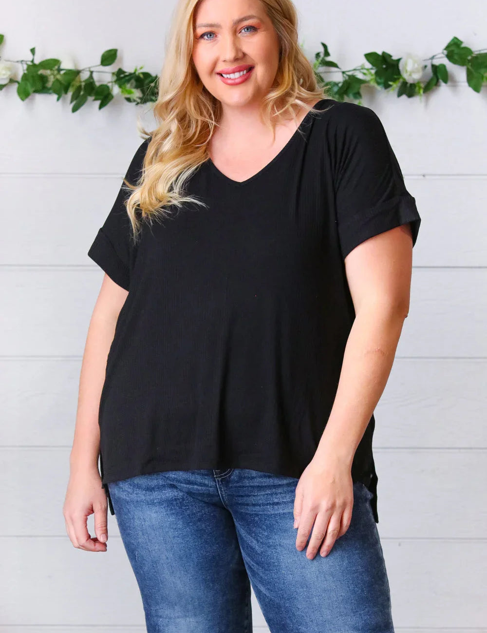 Black Ribbed V Neck Hi-Low Slit Top | Daverri Fashions