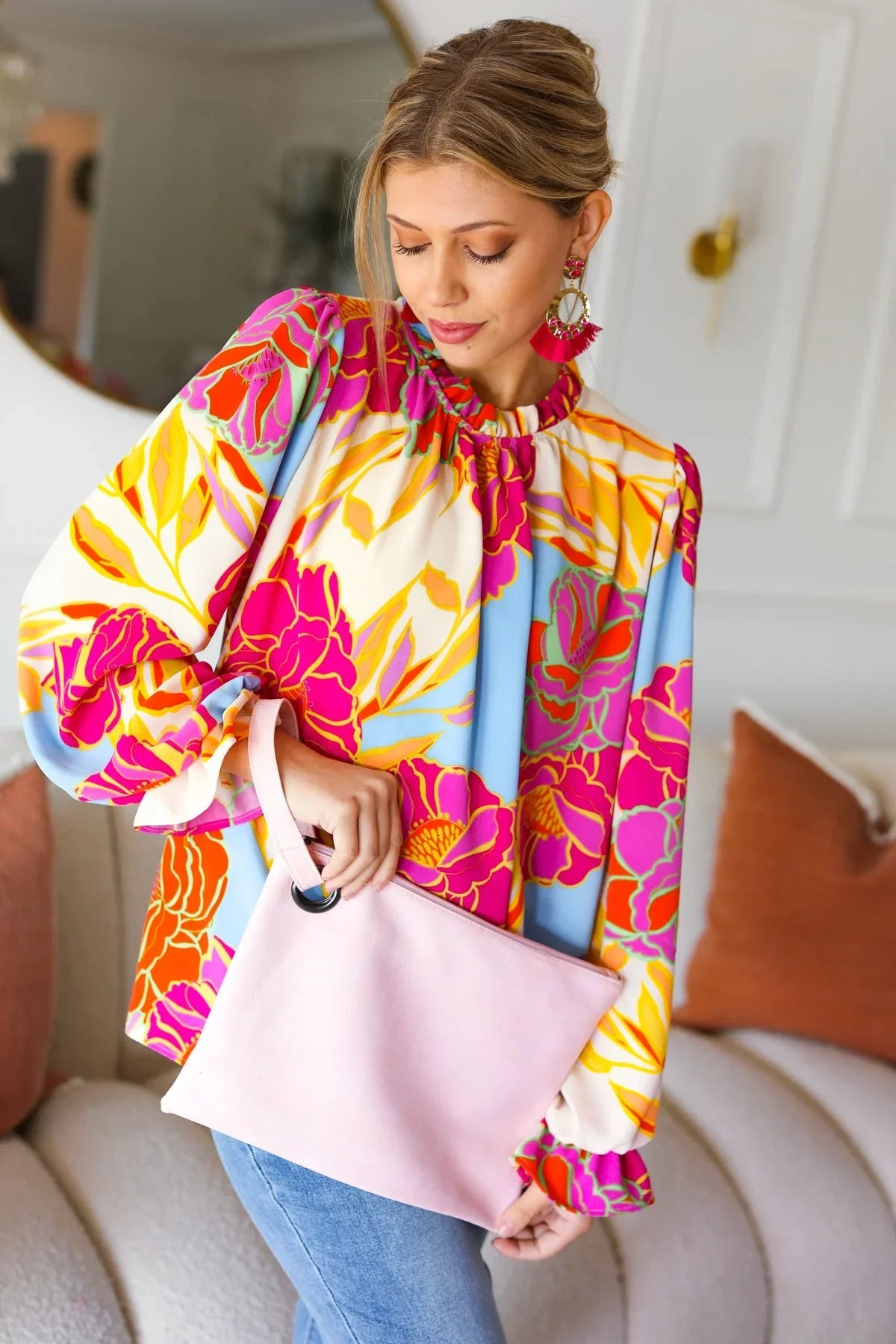 Blush Faux Leather Handle Zipper Clutch | Daverri Fashions