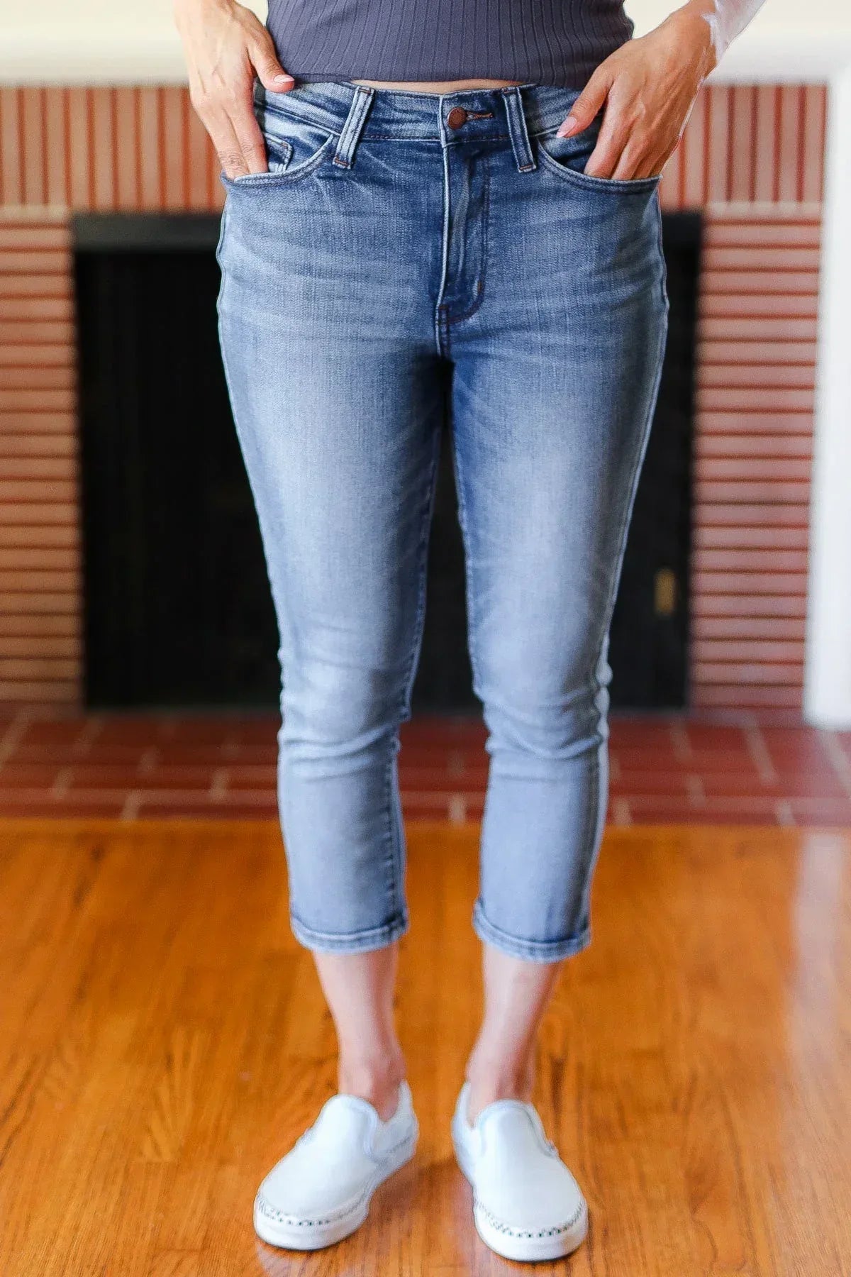 Judy Blue Medium Wash Mid Rise Skinny Capri - DAVERRI FASHIONS