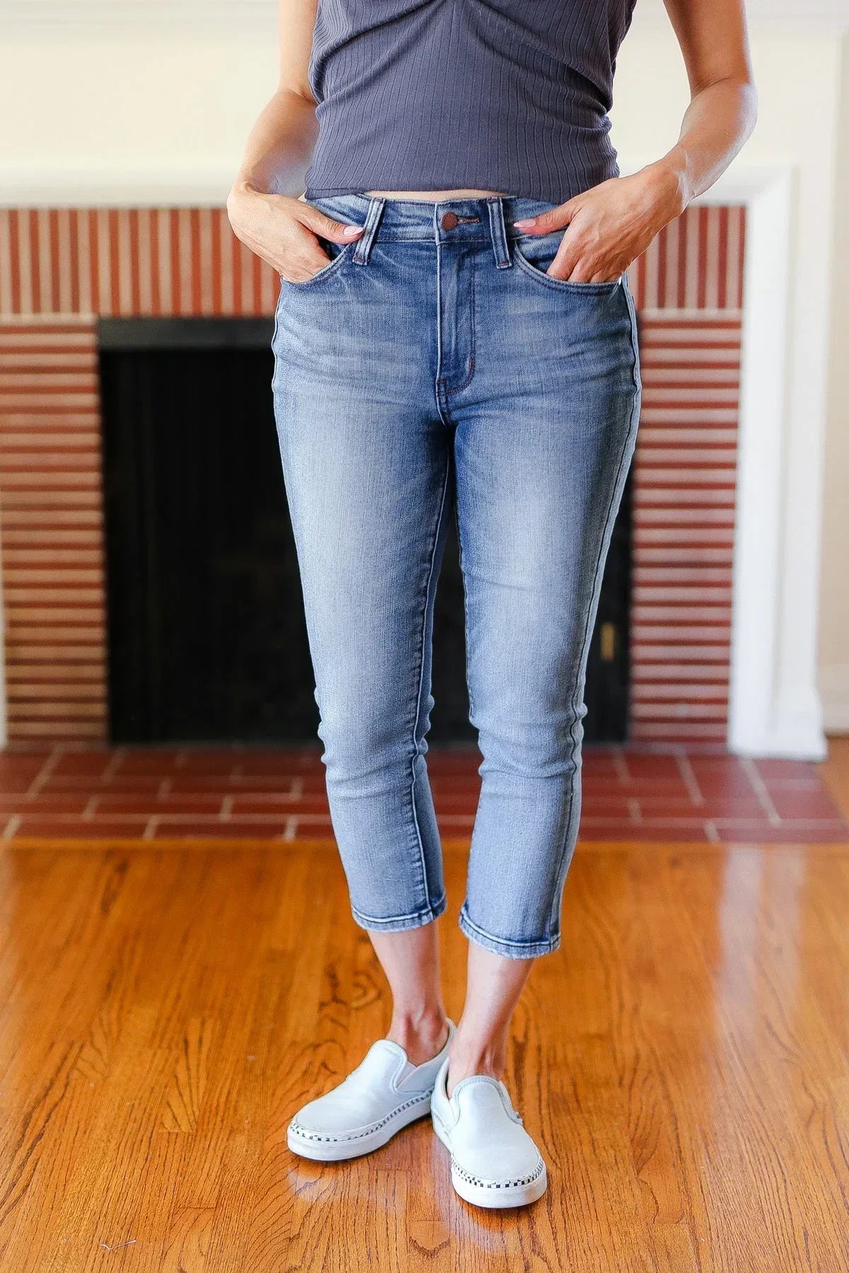 Judy Blue Medium Wash Mid Rise Skinny Capri - DAVERRI FASHIONS