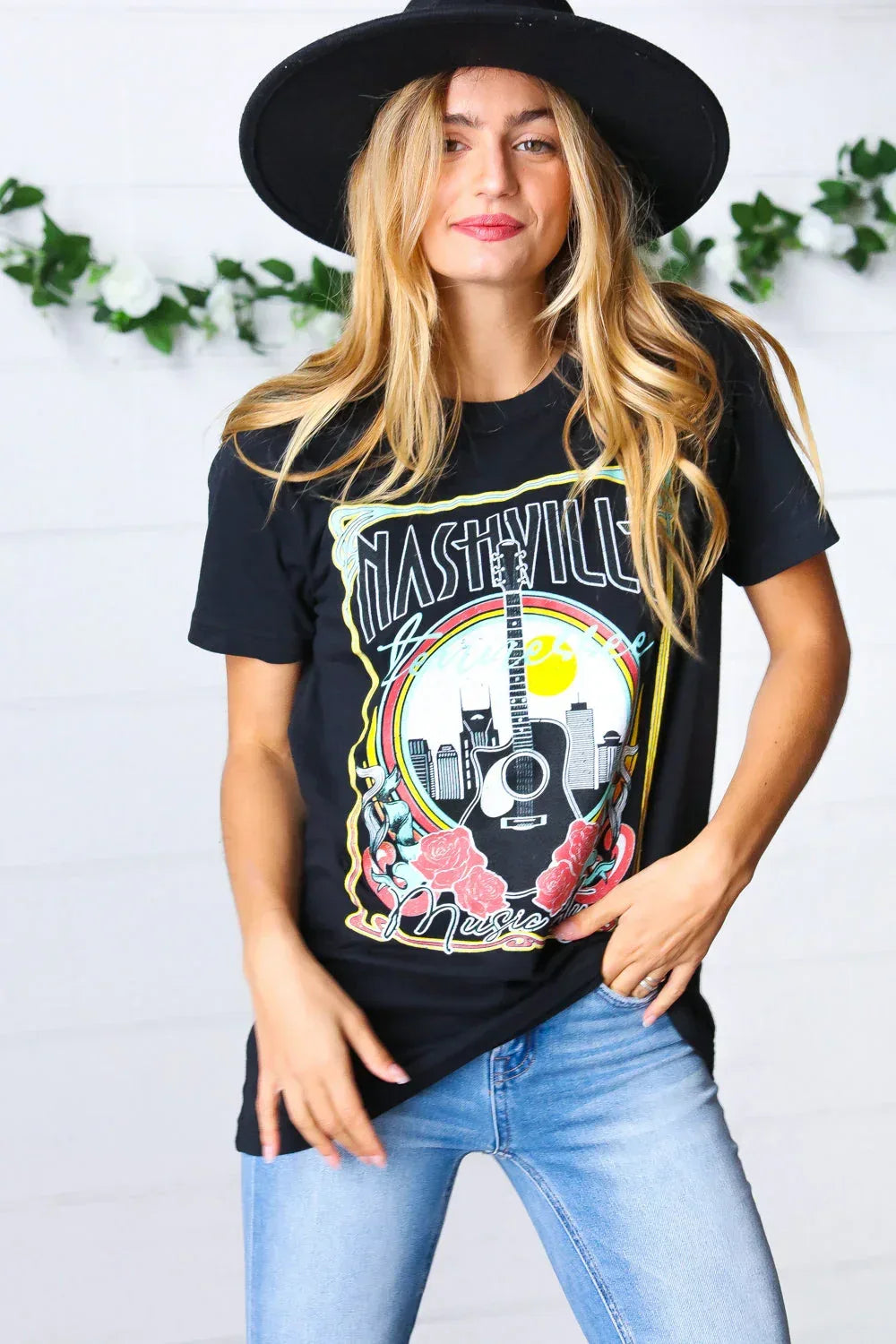 Black Cotton Nashville Graphic Knit Tee - DAVERRI FASHIONS