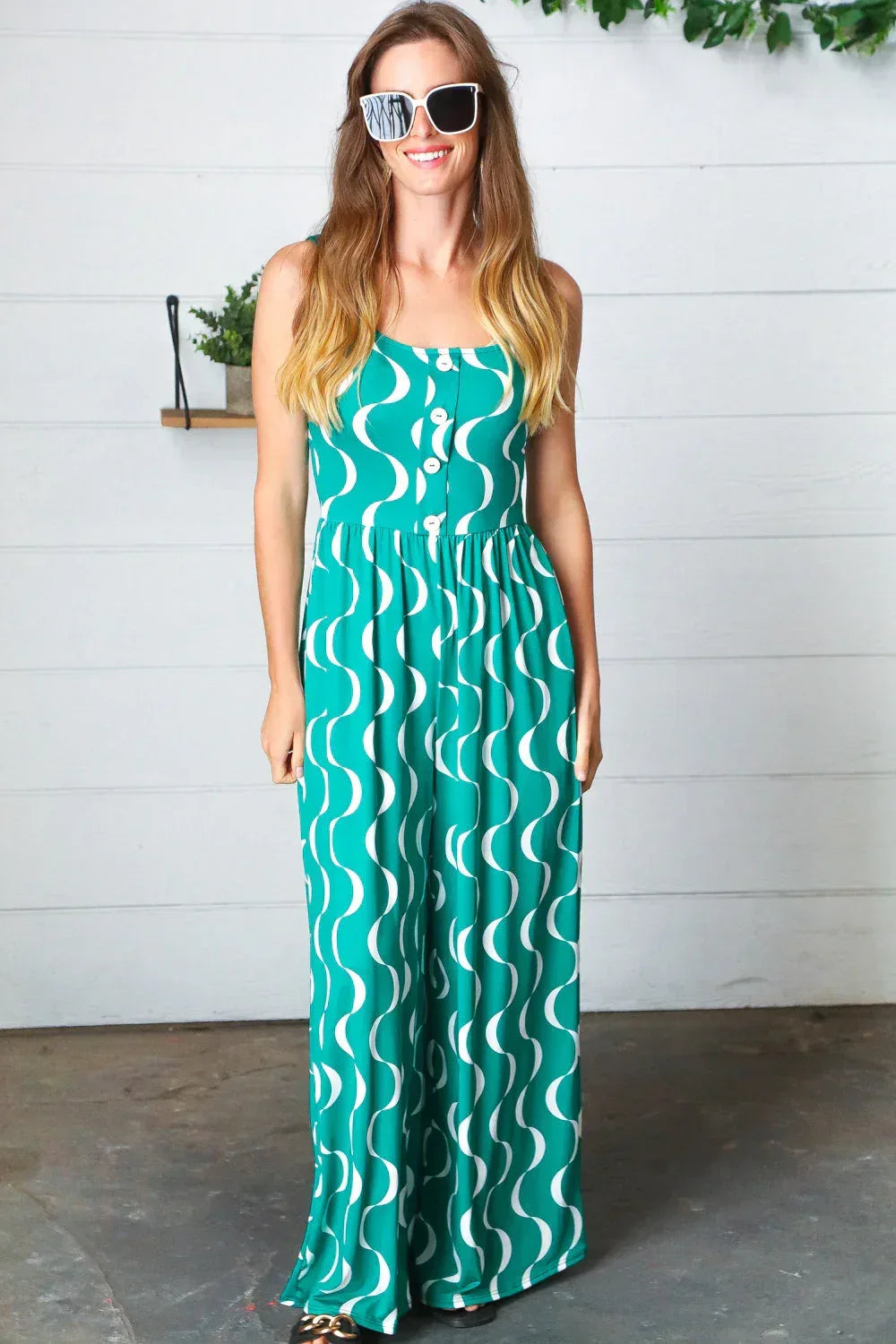 Kelly Green Abstract Wave Button Jumpsuit - DAVERRI FASHIONS