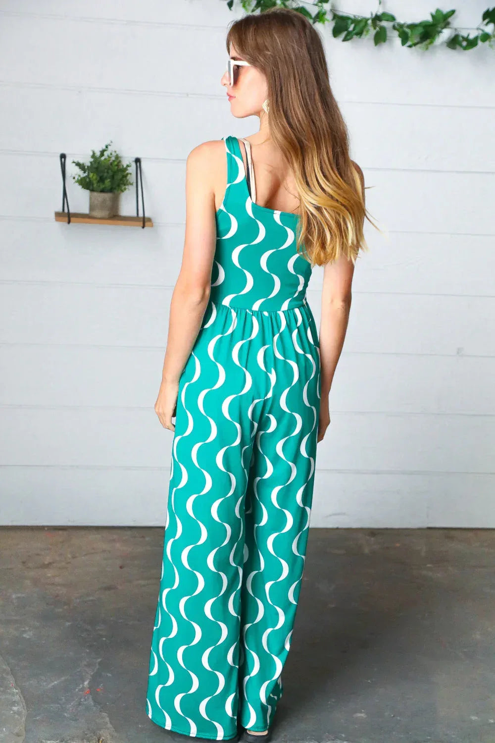 Kelly Green Abstract Wave Button Jumpsuit - DAVERRI FASHIONS