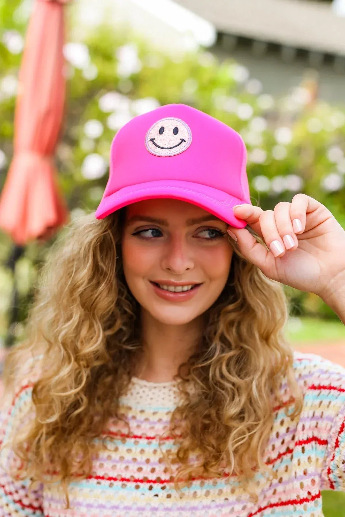 Neon Pink Glitter Smiley Face Mesh Trucker Hat - DAVERRI FASHIONS