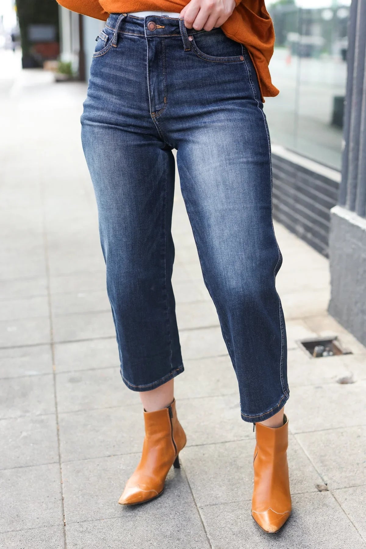 Judy Blue Dark Wash Mid Rise Cropped Wide Leg Jeans | Daverri Fashions