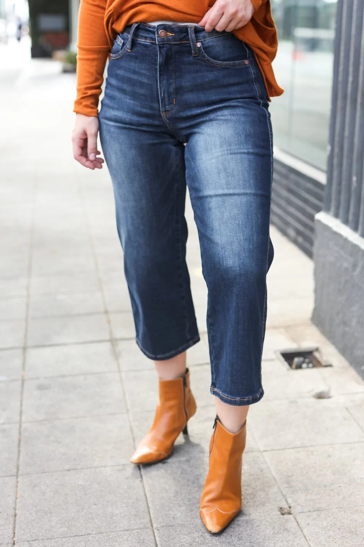 Judy Blue Dark Wash Mid Rise Cropped Wide Leg Jeans | Daverri Fashions