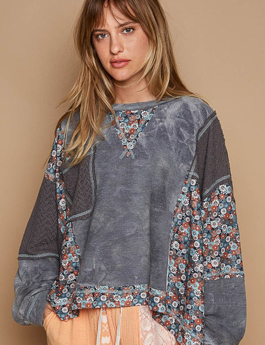 POL Floral Patchwork Round Neck Knit Top Gray