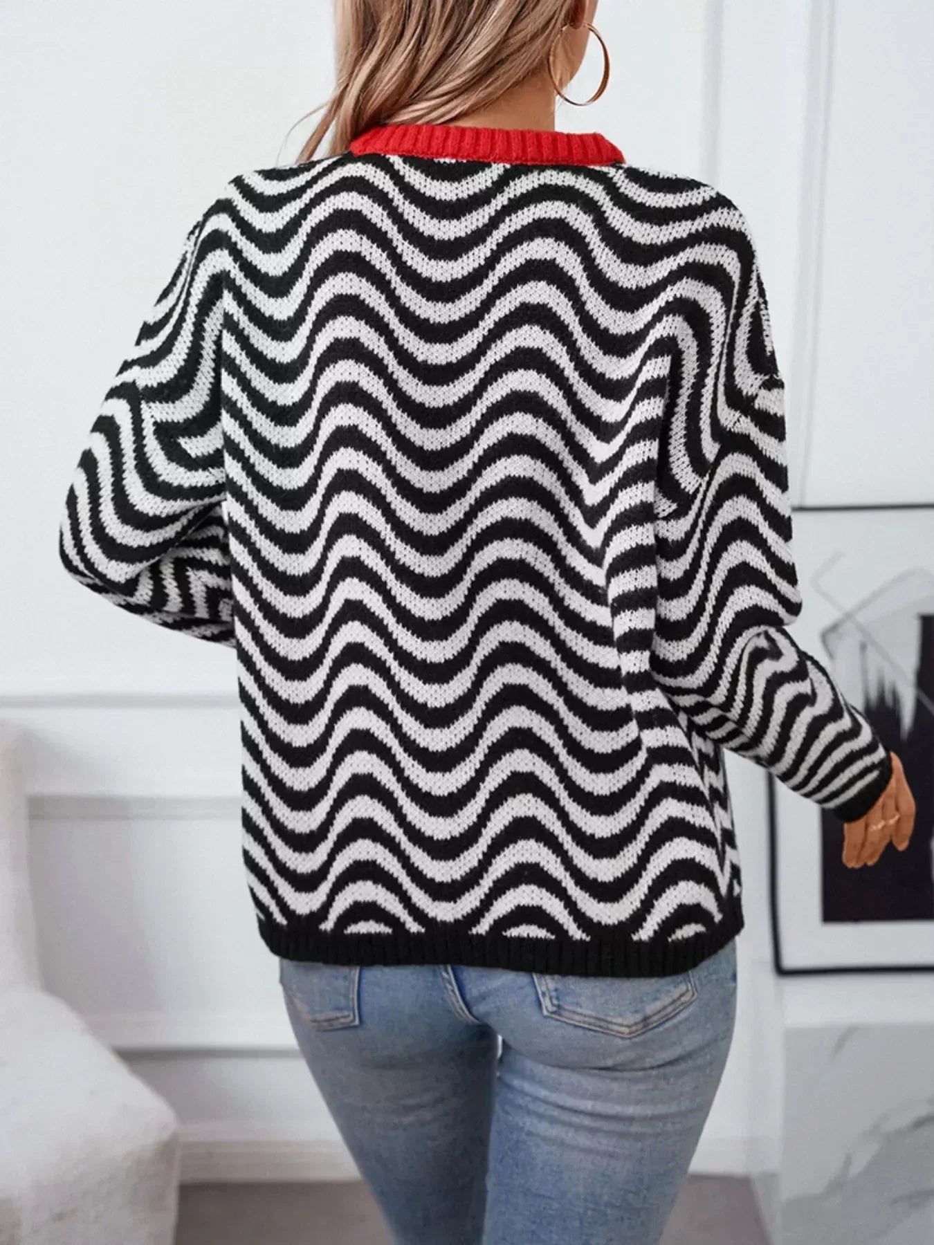Wavy Striped Round Neck Sweater - DAVERRI FASHIONS