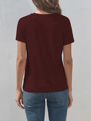 Burgundy Dragonfly Graphic Short-Sleeve Round Neck T-Shirt with Jeans