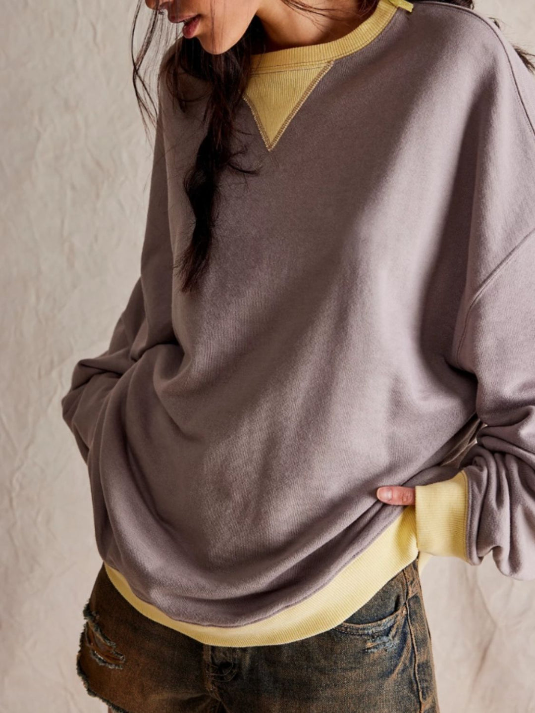 Contrast Trim Round Neck Long Sleeve Sweatshirt Tops