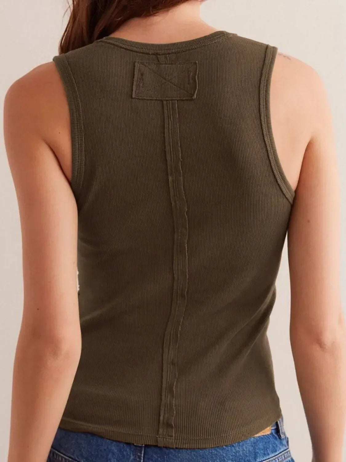 Solid V-Neck Tank - DAVERRI FASHIONS