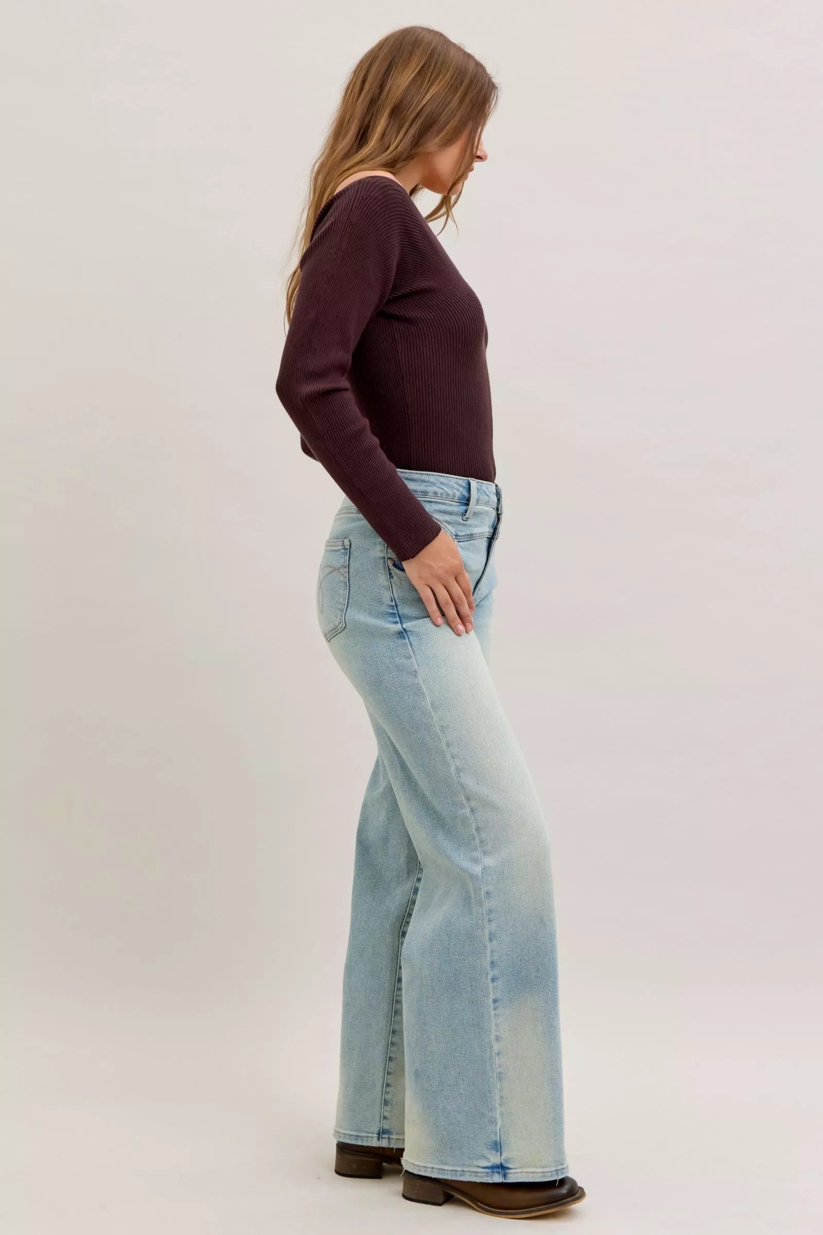 Judy Blue high-waist light-wash denim flare jeans with five-pocket design