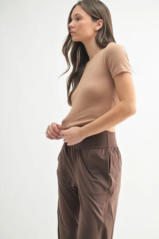MONO B Essential Micro-ribbed Cropped Athleisure Tee