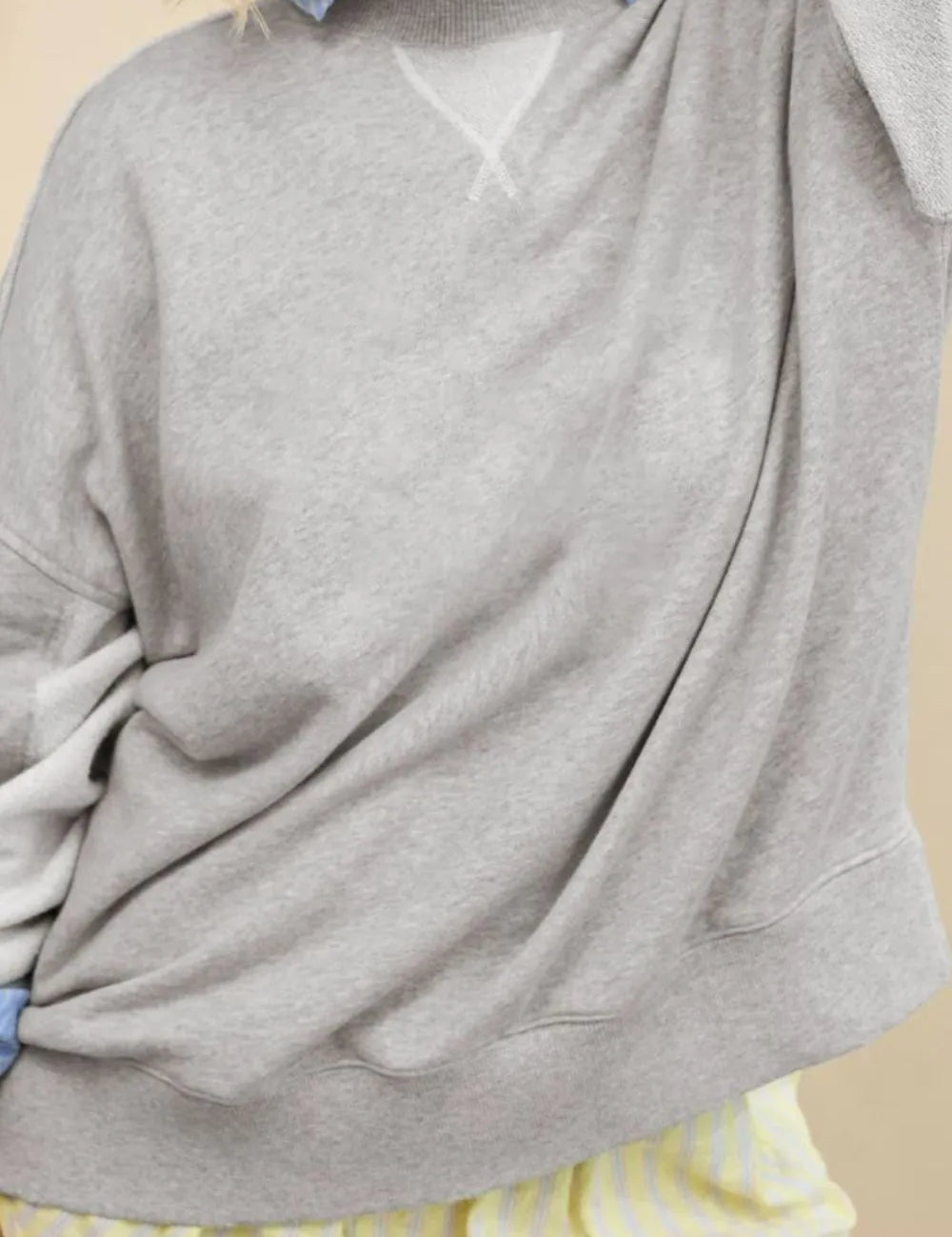 Gray Side Slit Round Neck Long Sleeve Sweatshirt | Sweatshirts Daverri Fashions
