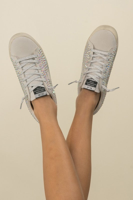 Glam rhinestone star sneakers with sparkling white low-top design