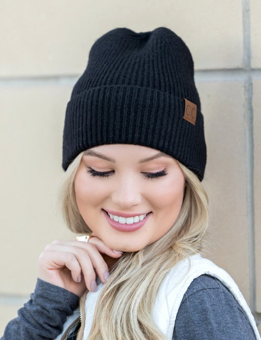 Black OneSize CC Fine Yarn Cuff Beanie | Daverri Fashions