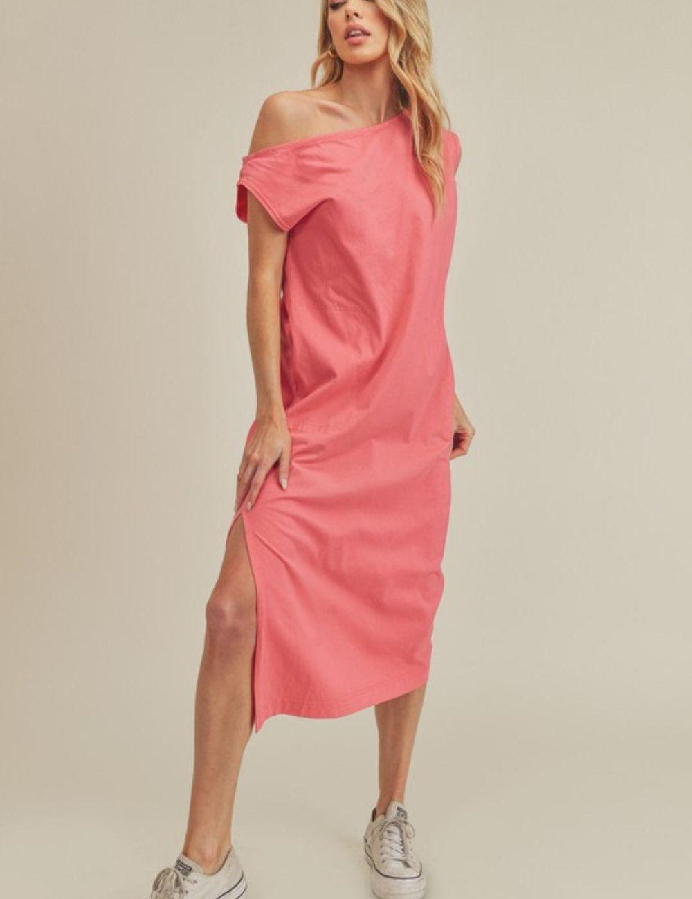 Coral Aemi + Co Side Slit Round Neck Sleeveless Midi Dress | Mid Dresses Daverri Fashions