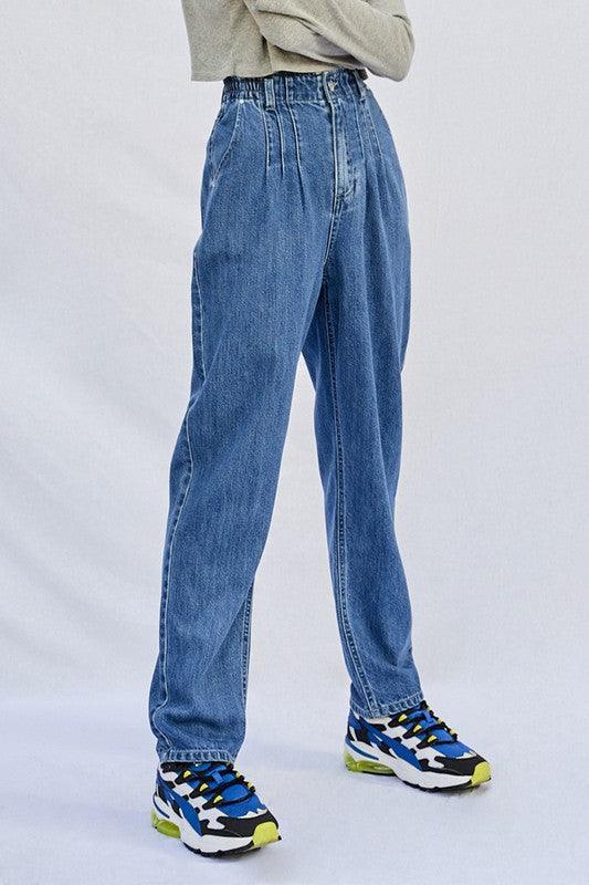 Super High Rise Pleated Mom Jeans - DAVERRI FASHIONS