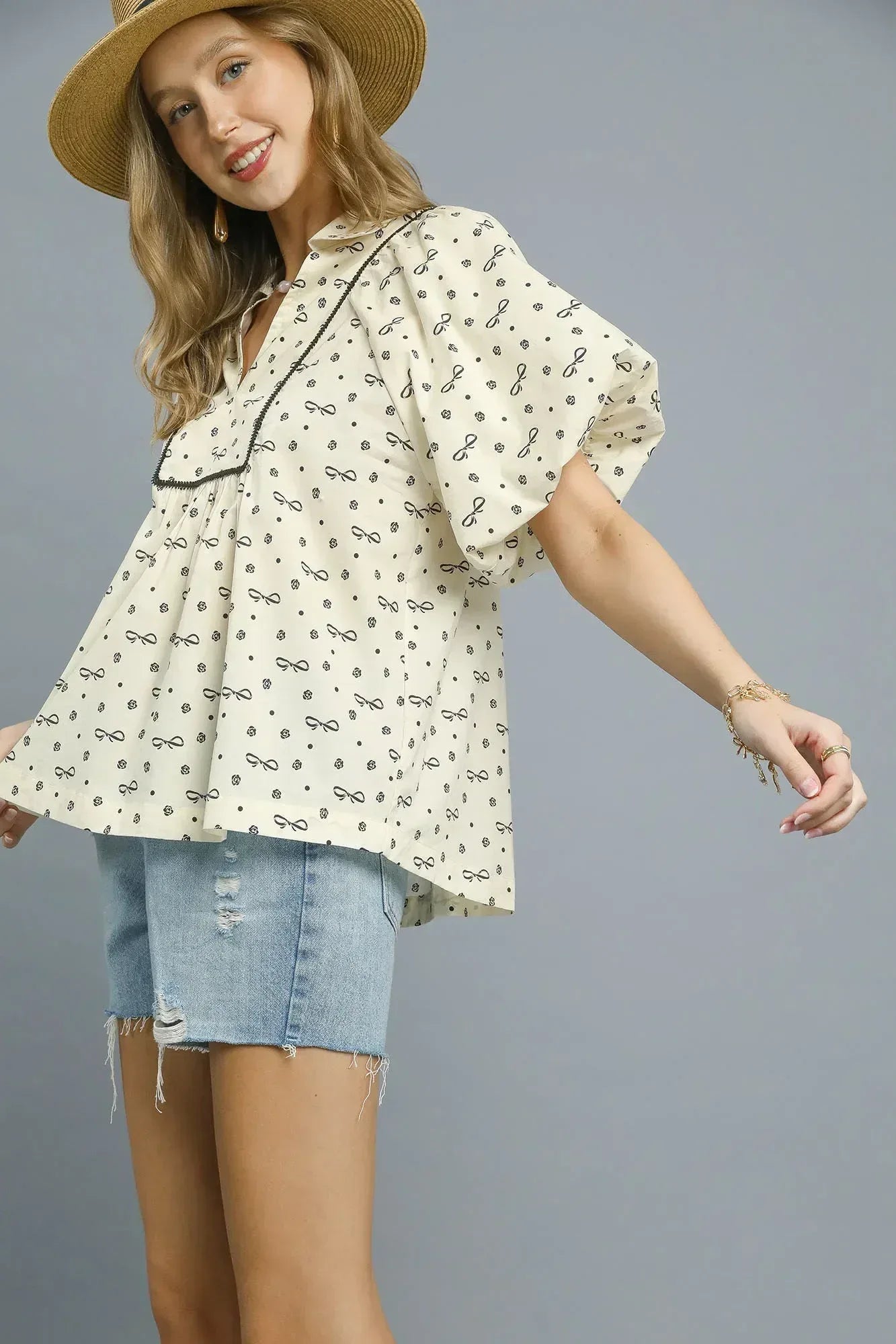Umgee Bow Print Puff Sleeve Blouse - DAVERRI FASHIONS