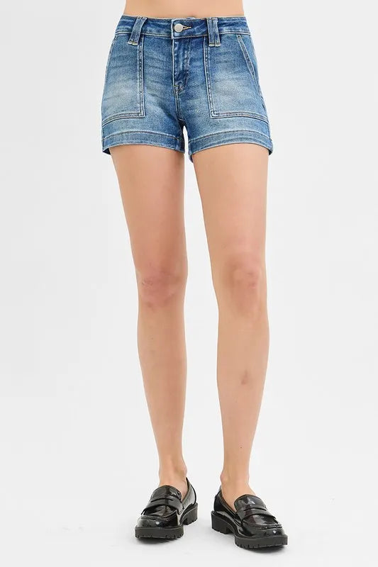 RISEN Low Rise Patched Pocket Shorts MEDIUM Shorts