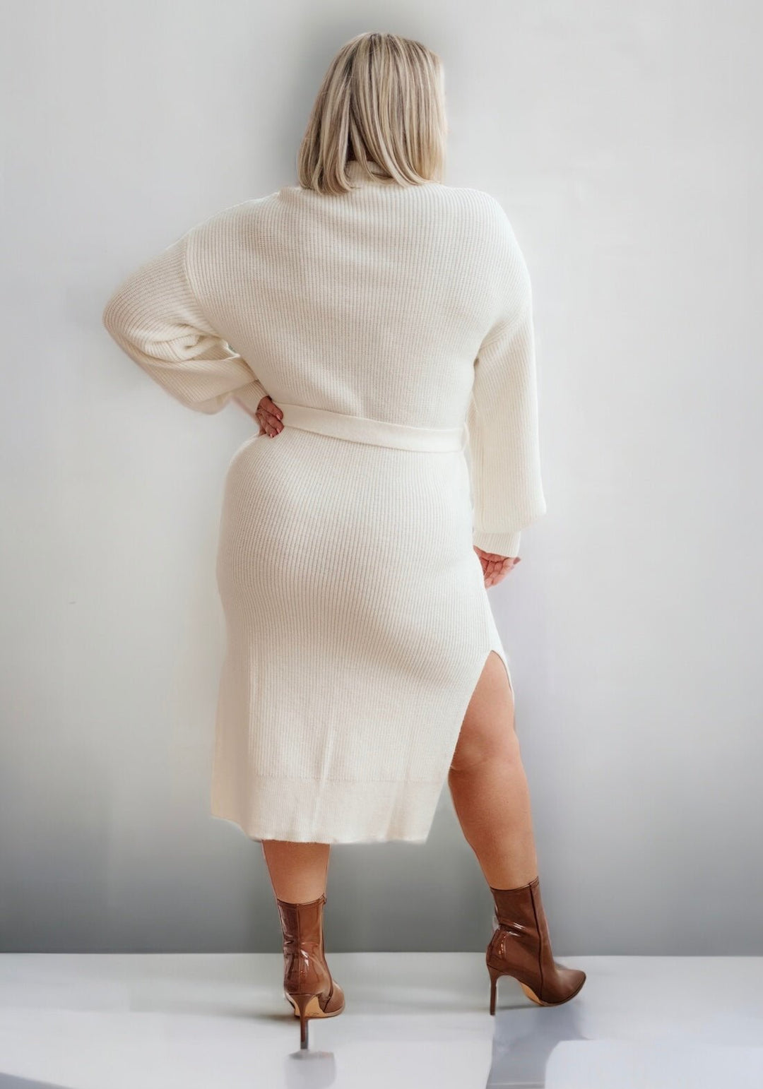 Plus Balloon Sleeve Sweater Dress Midi Dresses