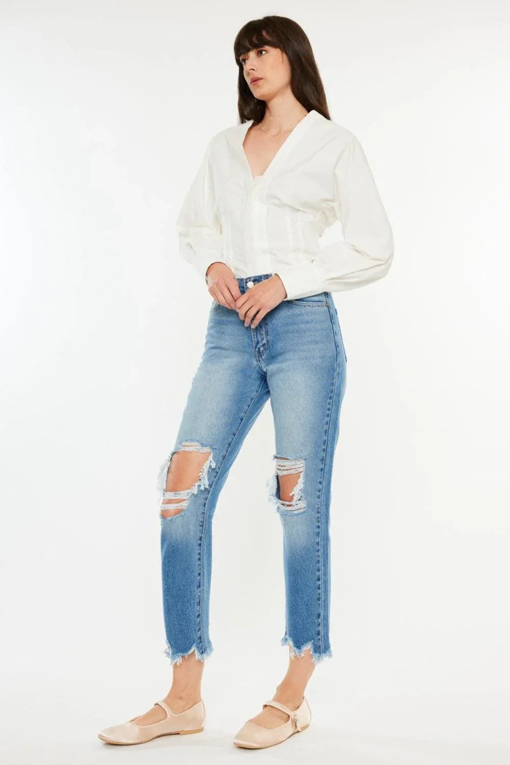 Kancan Distressed Frayed Hem Cropped Jeans - DAVERRI FASHIONS