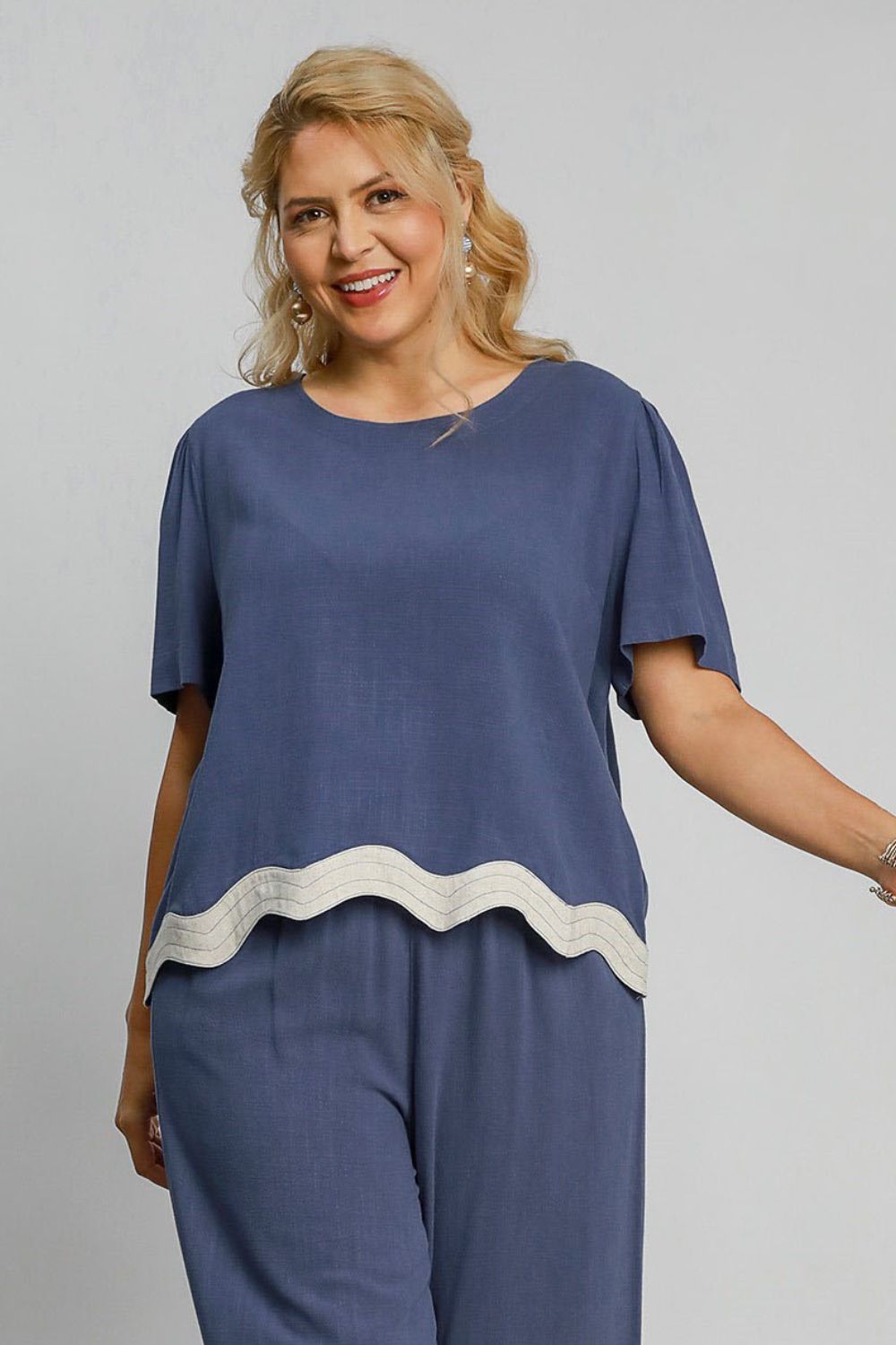 Umgee Full Size Linen Blend Scalloped Hem Top Plus Size